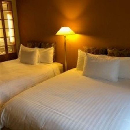 Готель Palisades Premier Conference Center Екстер'єр фото